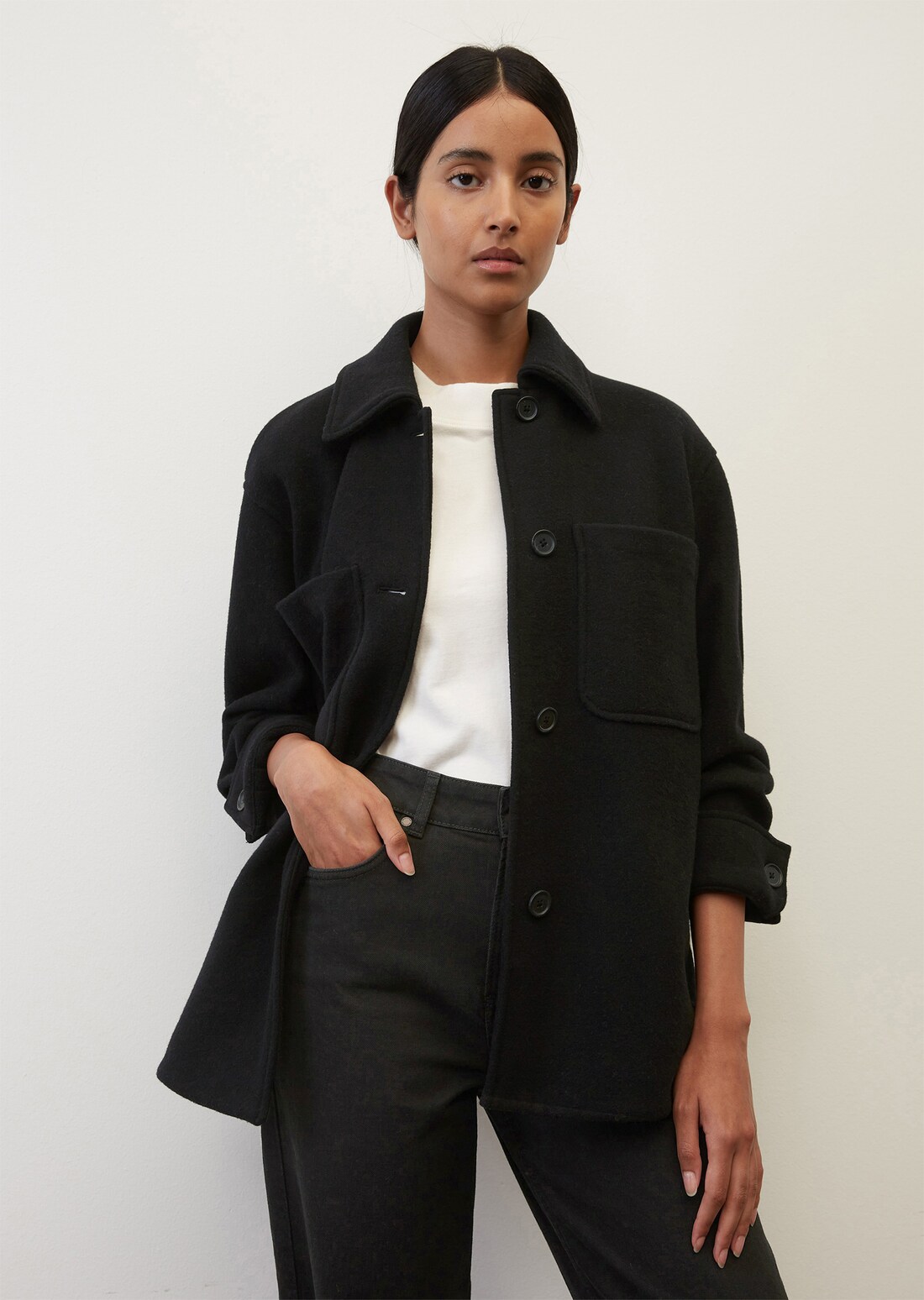 Shacket, relaxed fit made of wool blend jersey - black | Wool jackets ...