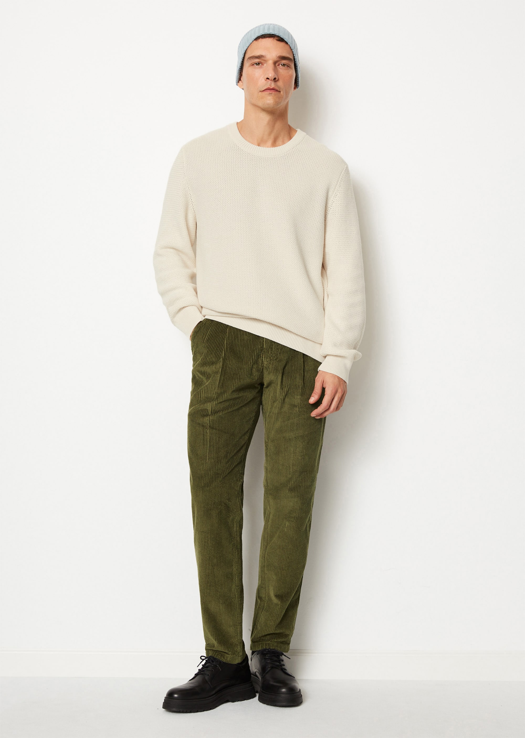 Corduroy pants model OSBY jogger tapered Made of pure organic cotton - green, Corduroy trousers