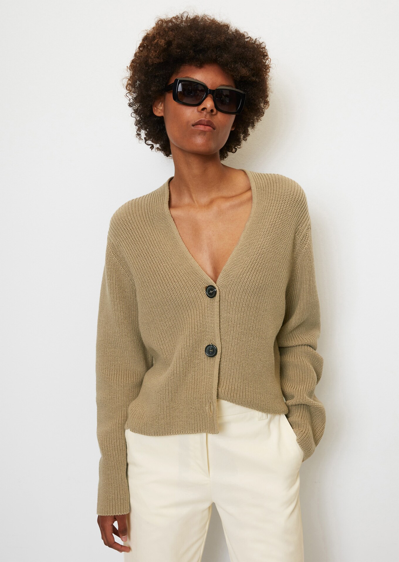 Cropped V-neck cardigan in a relaxed fit Made of heavy-weight organic ...