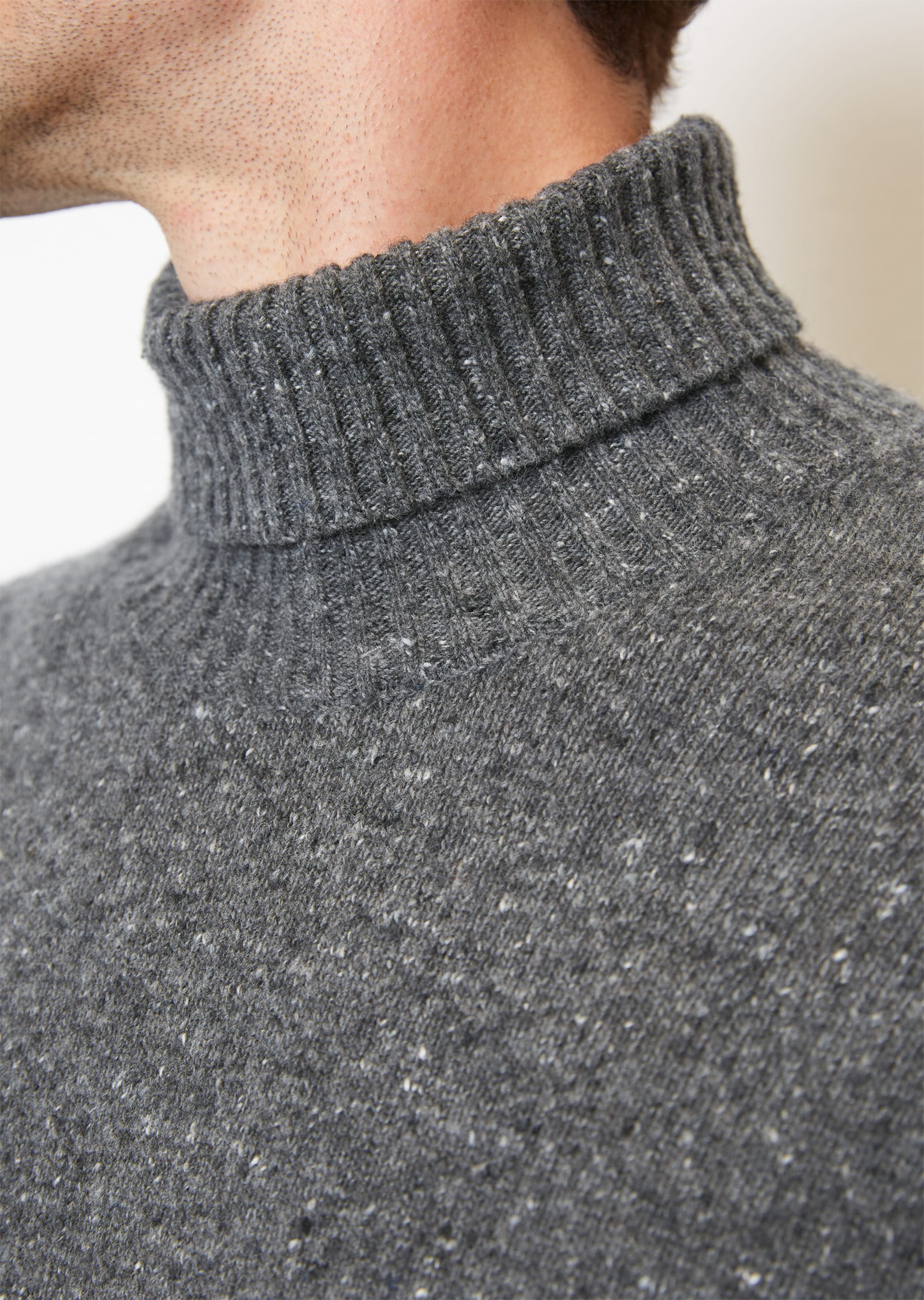 Turtleneck sweater regular from speckled tweed yarn