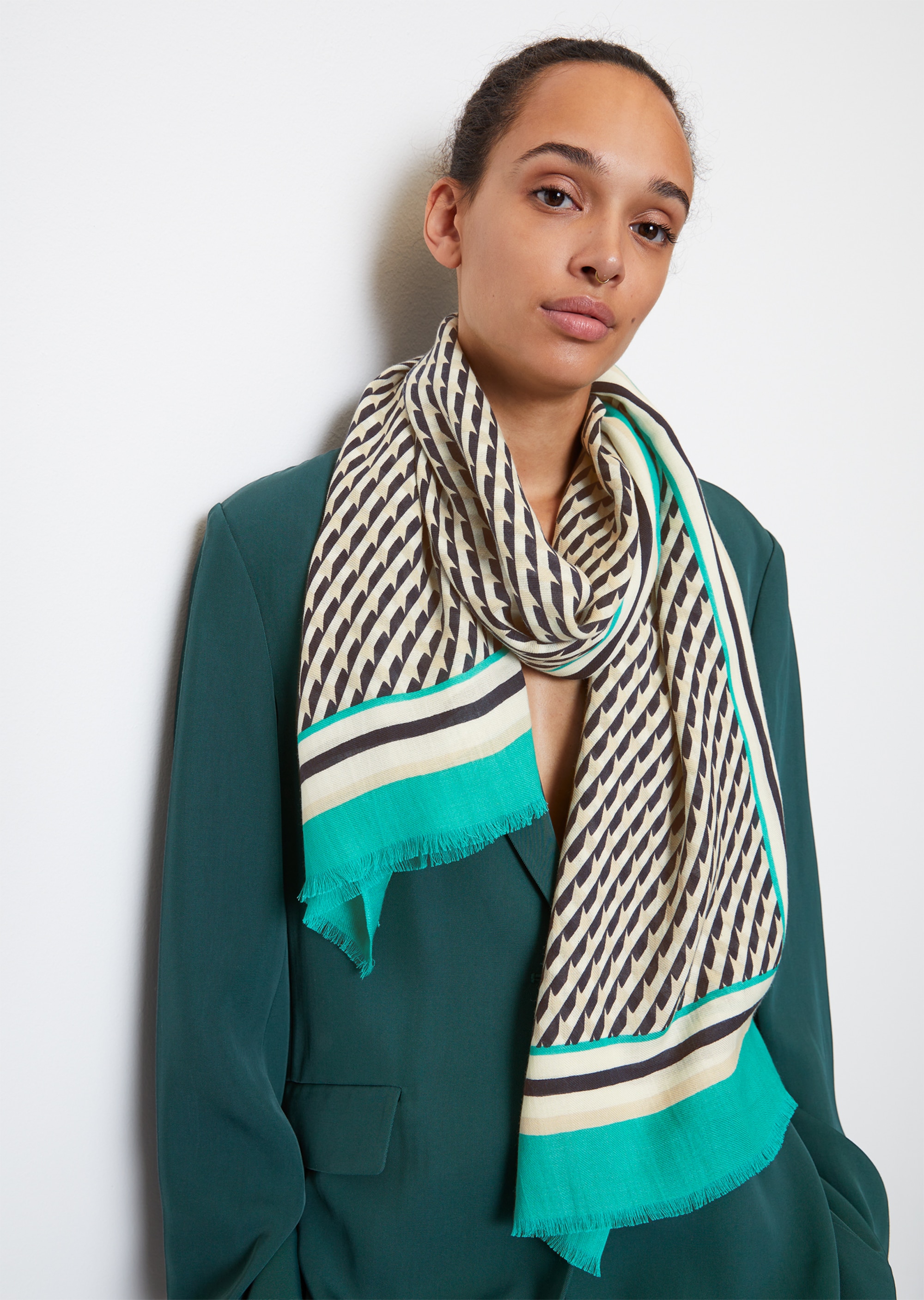 Patterned scarf from LENZING™ ECOVERO™ - beige | Scarfs | MARC O\'POLO