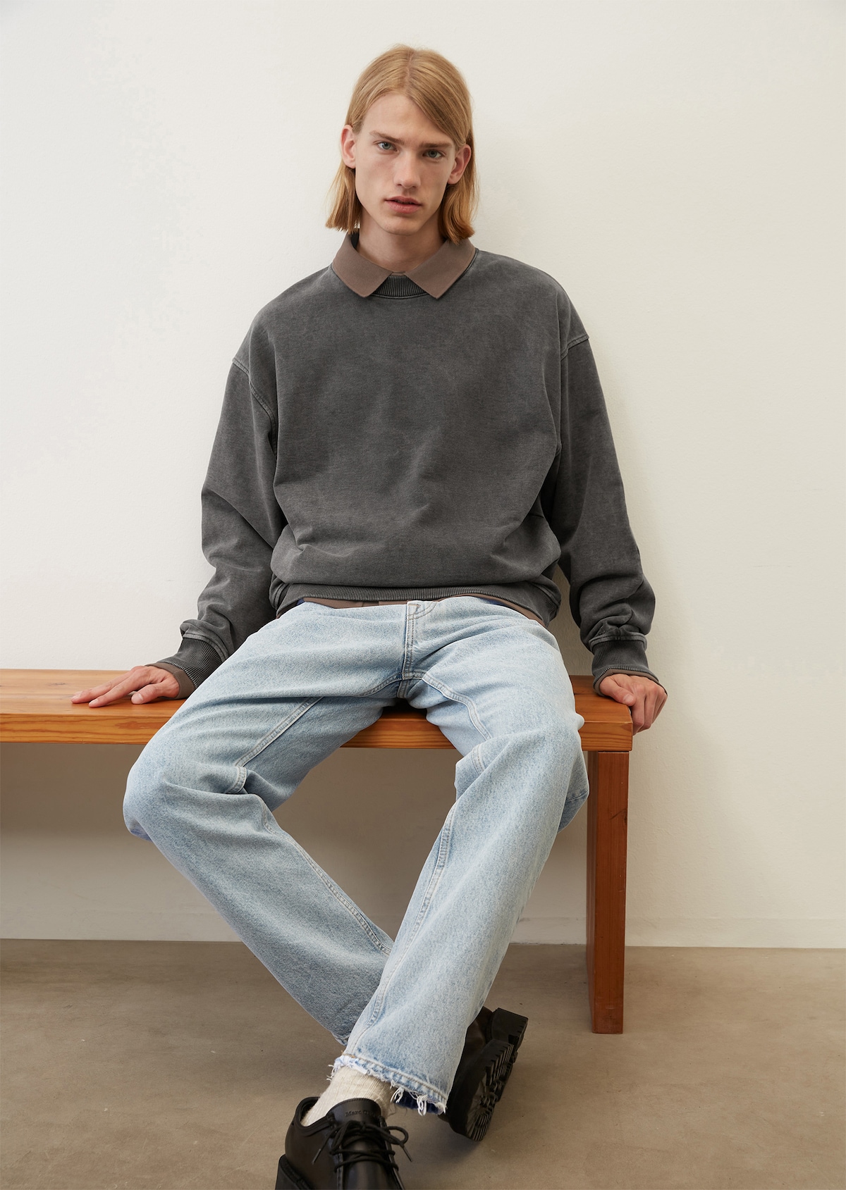 Stone-washed sweatshirt, relaxed fit made from soft organic cotton - gray |  Crew Neck Sweater | MARC O'POLO