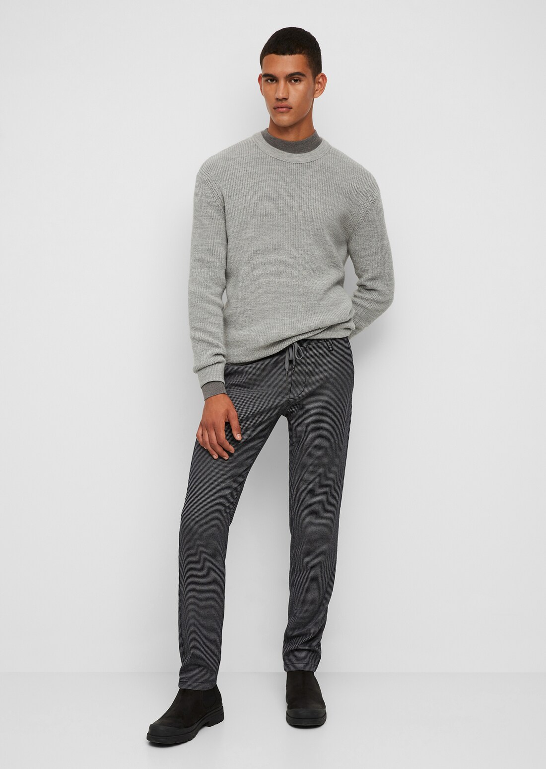 STIG JOGGER chinos With a timeless pepita pattern - gray | Wool ...