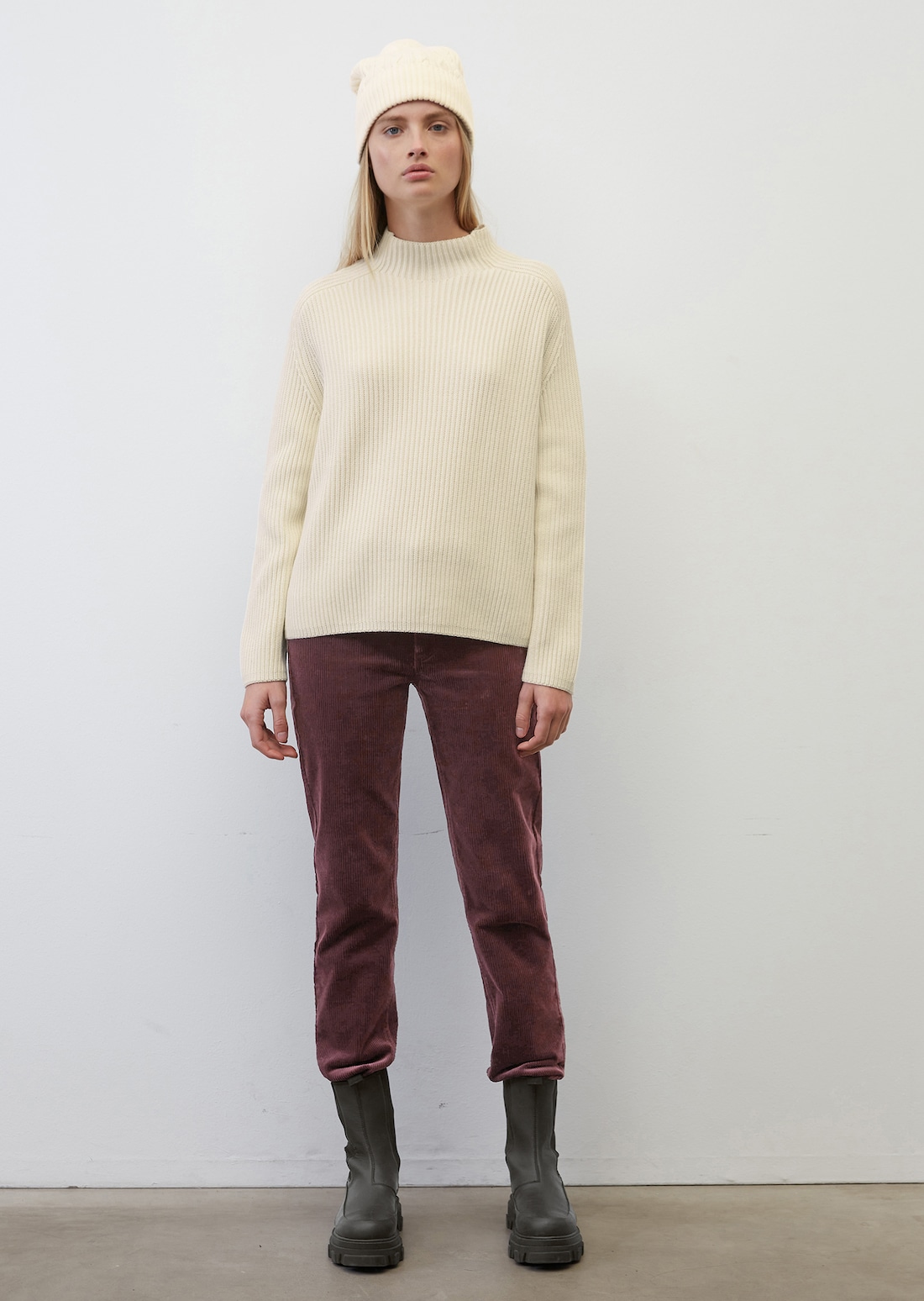 High-neck knit jumper in a regular fit made of organic cotton - white ...