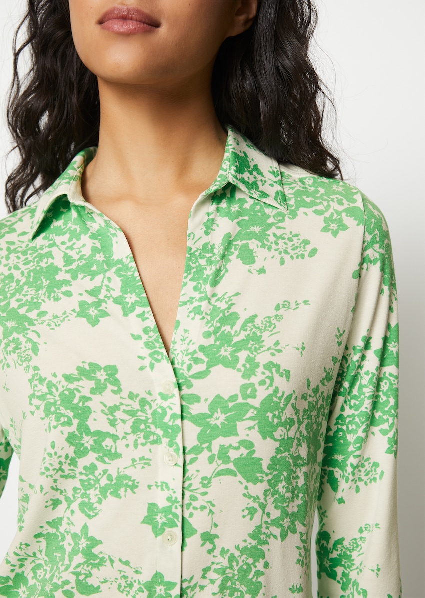 Jersey-Print-Bluse regular aus LENZING™ ECOVERO™ - grün | Blusen | MARC  O'POLO
