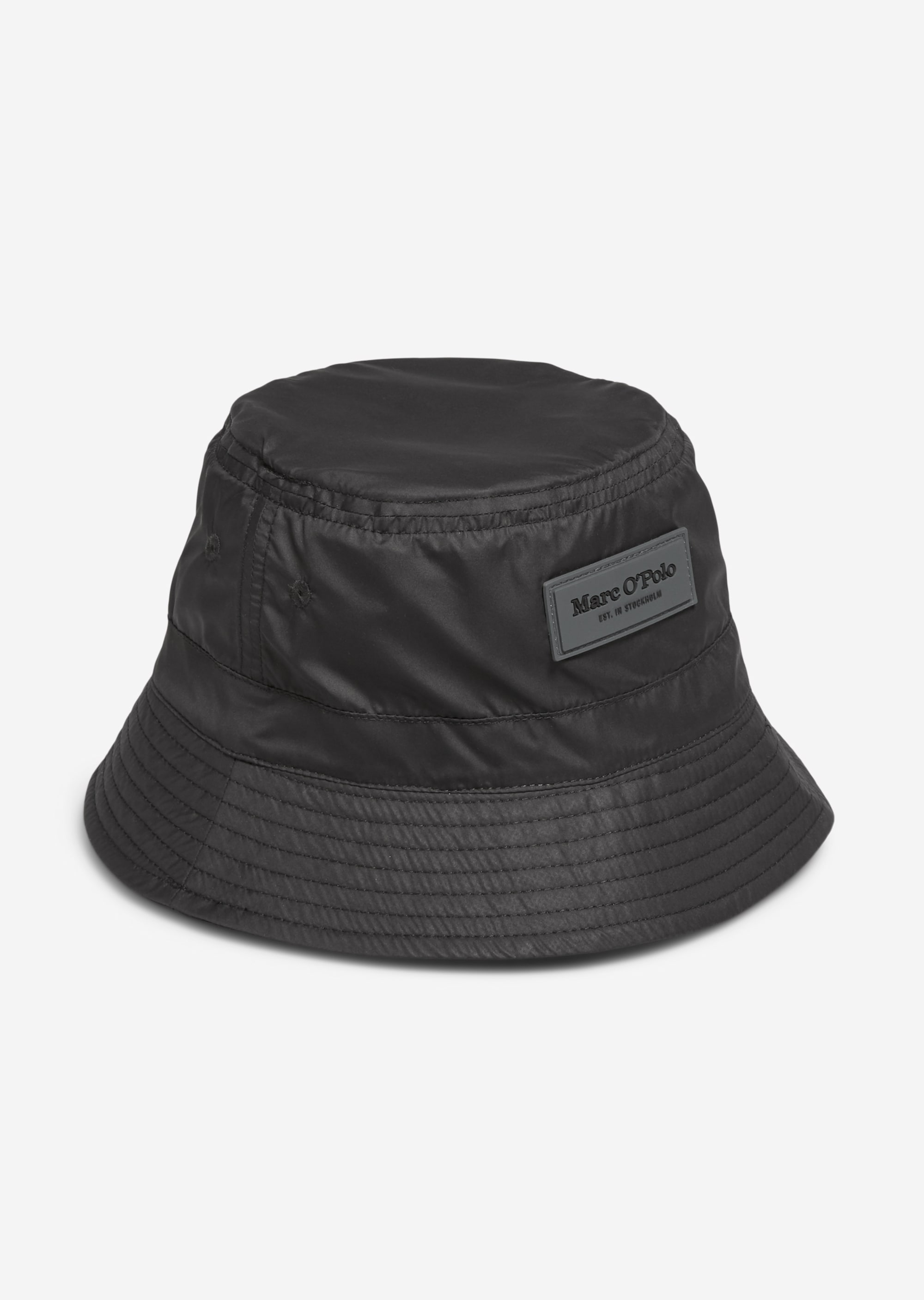 Fishing hat made of lightweight recycled material - black
