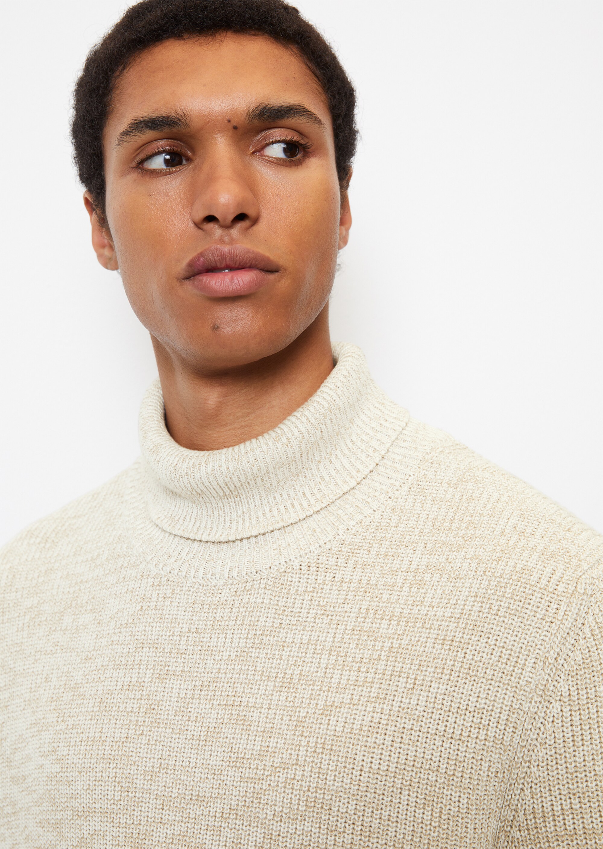 Softly structured ribbed on sale turtleneck