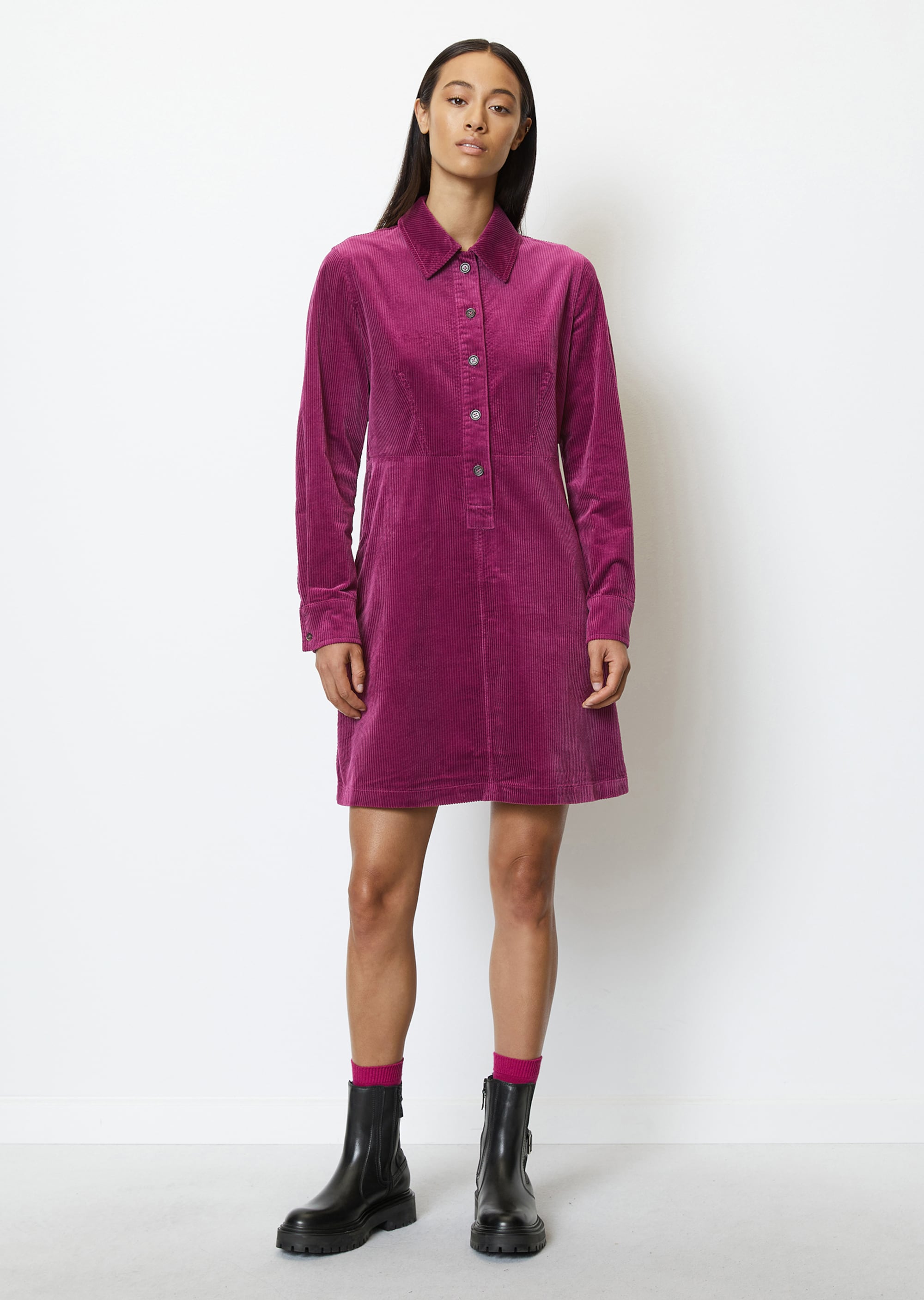 Kurzes Cordkleid fitted aus Organic Cotton - lila | Hemdblusenkleider |  MARC O'POLO